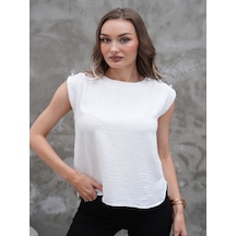 Mirve Butik Omuzu Pileli Ve Düğme Detaylı Bluz BEYAZ
