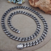 925 Ayar Gümüş Özel Kutu Kilitli Üzeri Desenli Gurmet Model Erkek Kolye 8.75 Mm