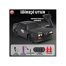 Uzaktan Kumandalı 4x4 Drift Araba, 15 Km Hız, Led Işıklı, Siyah Renk