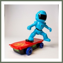 Bezos Pilli Işıklı Kaykaycı Kaykaycı Robot Oyuncak Bezos1