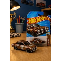 Hot Wheels 70 Ford Escort Rs1600 - Hw Dirt Özel Seri Metal Oyuncak Araba Çok Renkli
