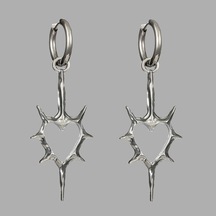 Conventions1 Diken Çivili Kalp Küpe Goth Çapraz Küpe Kadınlar Gümüş - Beyaz