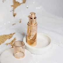 Instıtut Esthederm Parıs E.v.e. Serum Source Hücre Yenileyeci, Besleyici Ve Onarıcı Ne Mlendirici Bakım Serumu 30 Ml