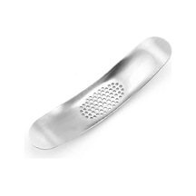 Sarımsak Presi Paslanmaz Çelik Sarımsak Presi Salıncaklı Kolu Kullanımı Ve Temizlemesi Kolay, Zencefil Ve Sarımsak İçin Siyah