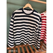 Trendall Lacivert Çizgili Beyaz Renk Basic Uzun Kollu Tshirt