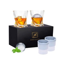 Viski Kayaları Bardak Seti Hediye Kutusunda - 2 Kristal Bourbon Bardağı Ve 2 Büyük Buz Topu Kalıbı İçerir - 325