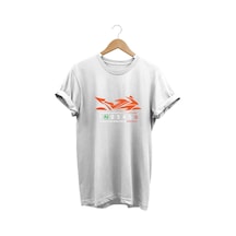 Orange Racing Motor - Turuncu Yarış Motorsikleti Baskıl Tshirt Beyaz