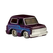 Mga Entertaintment Cartuned S3 1969 Chevy K5 - Mor Lowrider Araba