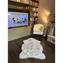 A Post Beyaz Yumuşak Dokulu Peluş Halı Tek Kafa Post
