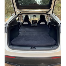 Tesla Model Y İçin Lüks Katlanabilir, Her An Hazır, Kamp Yatağı Siyah