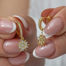 Gümüş Gold Sallantılı Güneş Kadın Küpe Gümüş Gold Sallantılı Güneş Kadın Küpe