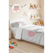 Evimde Bambaşka Pembe Fil Kız Çocuk Pike Takımı - Sevimli Gri Bebek Odası Mevsimlik Yatak Örtüsü - 160x220  CM