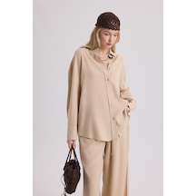Mai Collection Mai Studios Co. Nunzia Arka Detaylı Bej Oversize Gömlek Pantolon Takım Bej