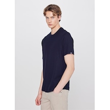 Wrangler Bisiklet Yaka Lacivert Erkek T-shirt W2610159410 Lacivert T-shirt
