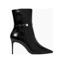 Castle Black Black Suede Studio Elodie 80 Siyah Deri Sivri Burun, Tokalı Fermuarlı El Yapımı Zarif Bilekte Topuklu Çizme 37 Castle Black Black Suede Studio Elodie 80 Siyah Deri Sivri Burun, Tokalı Fermuarlı El Yapımı Zarif Bilekte Topuklu Çizme 37