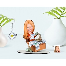 Kişiye Özel Kadın Patron Karikatürlü 3D Ahşap Biblo Ve Isimli Sil (473566842)