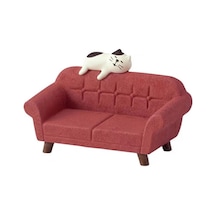 Kırmızı Koltuklu Kedi Mini Figür