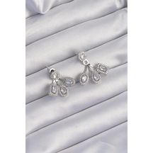 Mey İthalat Pirinç Gümüş Renk Zirkon Taşlı Geometrik Model Küpe - Özel Seri Meyeb66bb448d7aed2cea540900e6