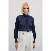 Sateen Yaka Detaylı Saten Bluz - Lacivert-136018 Lacivert