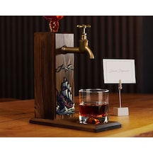 Bk Gift Kişiye Özel Kabartma İsimli Tarihli Pirates Ship Tasarımlı Musluklu Ceviz Ahşap Şarap Standı-10, Viski Çeşmesi, Babaya Hediye, İçecek Dispense
