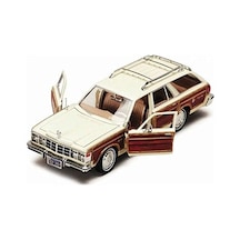 1:24 1979 Chrysler Lebaron Town & Country