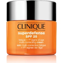 Superdefense Spf25 Yaşlanma Karşıtı Etkili Kuru Ciltler İçin Nemlendirici Krem 50 Ml