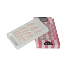 Ellea Nail Kendinden Yapışkanlı Desenli Takma Tırnak