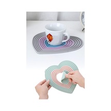 Silikon Nihale Kalp Şekilli Isıya Dayanıklı Tencere Ve Tava Altlığı Kaymaz Yüzeyli Renkli Pratik Mutfak Aksesuarı Tezgâh Koruyucu Isı Yalıtımlı Çok Amaçlı Silikon Servis Altlığı Diğer