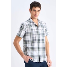 DeFacto %100 Pamuk Regular Fit Yazlık Polo Yaka Kareli Kısa Kollu Gömlek D7553AX25SPWT34