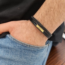 Ömer Yazılı Dikdörtgen Motifli Hakiki Siyah Derili 14 Ayar Altın Plakalı Hediye Bileklik-537isim Ömer