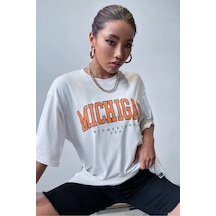Blackjack Giyim Blackjackgiyim Kadın Beyaz Oversize Michigan Baskılı Tshirt Beyaz