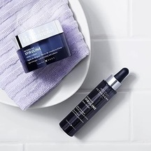 Instıtut Esthederm Parıs Intensive Spiruline Serum Canlandırıcı Ve Aydınlatıcı Etkili Işıltı Veren Besleyici Serum 30 Ml