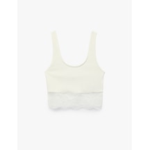 Koton Pamuklu Slim Fit Dantel Detaylı Kalın Askılı Crop Bluz Beyaz 6sak10297ek