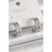 Pirinç Gümüş Renk Zirkon Taşlı İşleme Detay Halka Model Kadın Küpe Çok Renkli