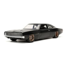 1968 Model Aracı Çok Renkli