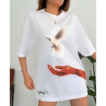 Kadın Kısa Kol Yazlık Tişört Bisiklet Yaka Uzi Güvercin Baskılı T-shirt - Beyaz