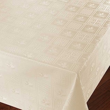 Altı Astarlı Muşamba Masa Örtüsü 140 Cm X 180 Cm 8 Kişi-Krmkrdsn