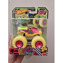Hot Wheels Dıecast Monster Trucks Bash Zilla Glow In The Dark Nocolor