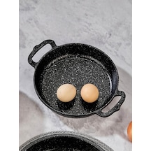Crystal Döküm Granit 22 Cm Yapışmaz Taban Yumurta,omlet,sucuk Sahan Siyah Gümüş