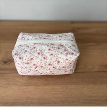 Pembe Çiçekli Makyaj Çantası