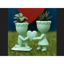 3d Baskı Aşk Saksısı - Kalp Tutan Çift Figürlü Dekoratif Saksı - Mint