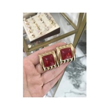 Bordo Şık Kare Model Küpe Altın