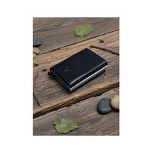 Siyah