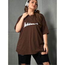 Uyguntarz Unisex İmza Baskılı Tasarım Tshirt Kahverengi