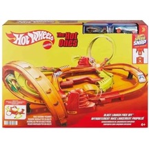 Hot Ones Turbo Oyun Parkuru, 1:64 Ölçekli 2 Araç Ve Kolayca Birleştirilebilen Pistle Başa Baş Yarış Ve Akrobasi, Jfh35 3500