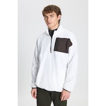 AC&Co / Altınyıldız Classics Erkek Beyaz Oversize Bol Kesim Bato Yaka Cep Detaylı Fermuarlı Soğuk Geçirmez Polar Sweatshirt Beyaz