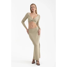 Hiccup 2 Parça: V Yaka Uzun Kollu Crop Top & Yüksek Bel Yırtmaçlı Maxi Etek Bej Doğal