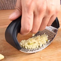 Paslanmaz Çelik Ergonomik Sarımsak Ezme Aleti - Mutfak Gereçleri İle Hızlı Ve Kolay Ezme Çelik Diğer
