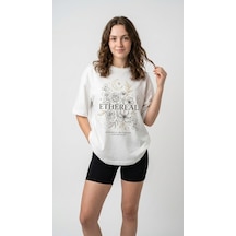 Kadın Oversize Tişört Ethereal Baskılı Beyaz Açık