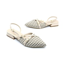 Feles Toka Detaylı Kısa Topuklu Arkası Açık Kadın Babet Ayakkabı Ten